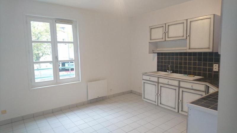APPARTEMENT T2 A LOUER - MONTBRISON - 34.81 m2 - 397 &euro; charges comprises par mois