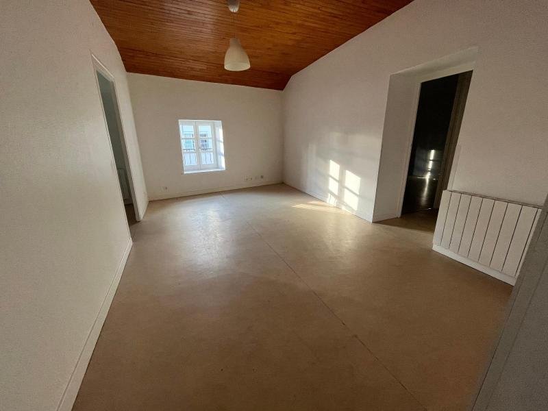 APPARTEMENT T3 A LOUER - SAVIGNEUX - 51.37 m2 - 480 &euro; charges comprises par mois
