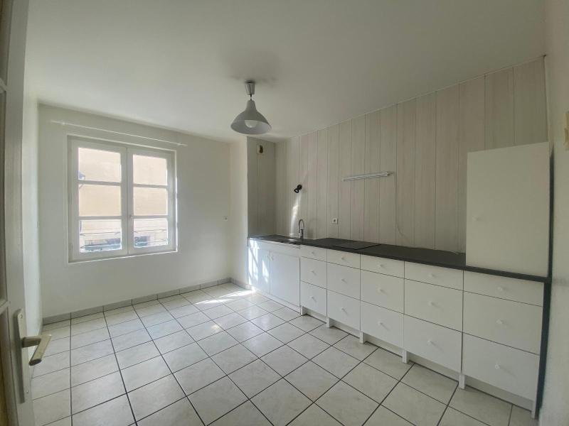 APPARTEMENT T3 A LOUER - MONTBRISON - 72.23 m2 - 610 &euro; charges comprises par mois