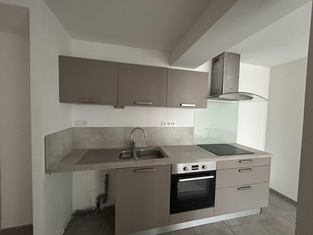 APPARTEMENT T3 A LOUER - ANDREZIEUX BOUTHEON - 68.6 m2 - 709 &euro; charges comprises par mois