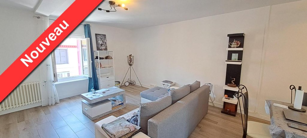APPARTEMENT T3 A LOUER - CHAZELLES SUR LYON - 82.4 m2 - 610 &euro; charges comprises par mois