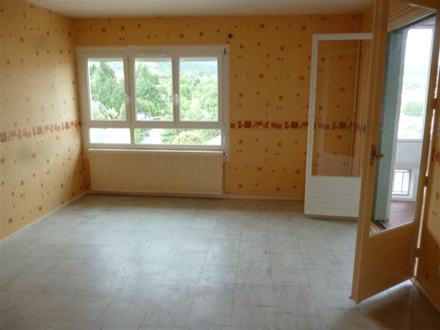 APPARTEMENT T4 A LOUER - MONTBRISON - 71 m2 - 545 &euro; charges comprises par mois
