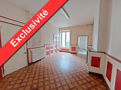 BOUTIQUE A LOUER - CHAZELLES SUR LYON - 48.14 m2 - 420 € HC par mois