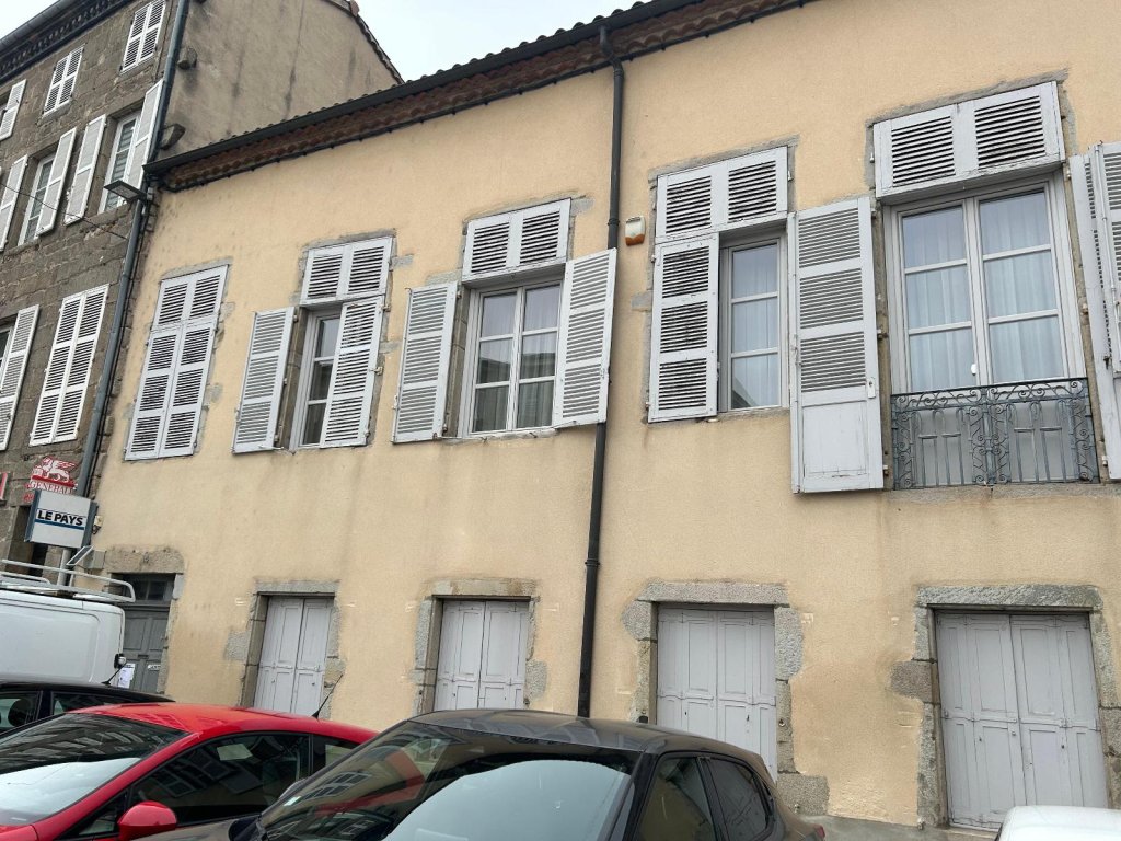 BOUTIQUE A LOUER - MONTBRISON - 690 &euro; HC par mois