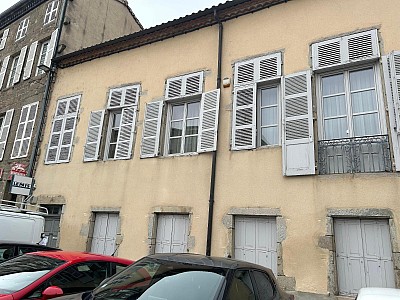 BOUTIQUE A LOUER - MONTBRISON - 690 &euro; HC par mois