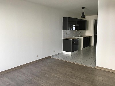 IMMEUBLE A VENDRE - MONTBRISON - 210 000 €