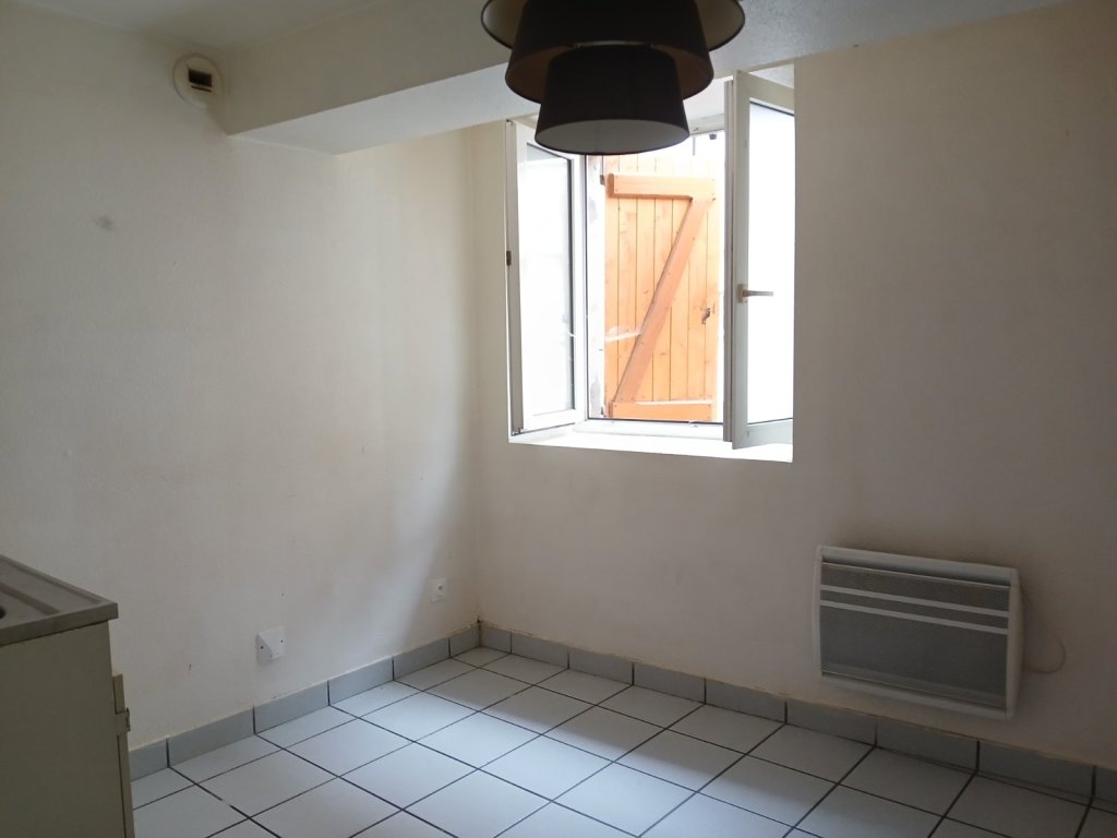 IMMEUBLE A VENDRE - MONTBRISON - 111.45 m2 - 149 000 &euro;