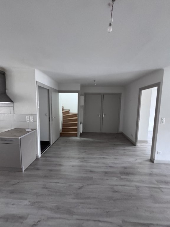 IMMEUBLE DE RAPPORT A VENDRE - FEURS - 430 m2 - 365 000 &euro;