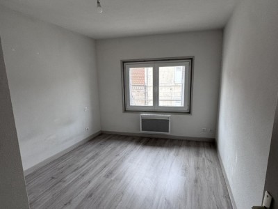 IMMEUBLE DE RAPPORT A VENDRE - FEURS - 430 m2 - 365 000 &euro;