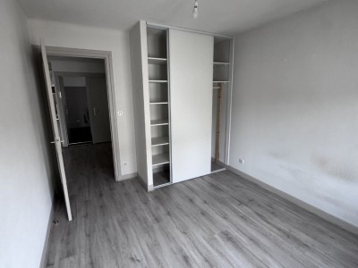 IMMEUBLE DE RAPPORT A VENDRE - FEURS - 430 m2 - 365 000 &euro;