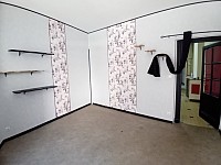 LOCAL COMMERCIAL A LOUER - CHAZELLES SUR LYON - 46.09 m2 - 420 &euro; HC par mois