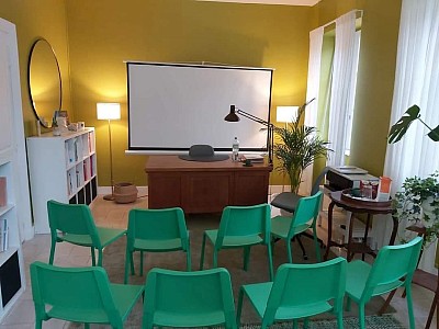 LOCAL D ACTIVITE A LOUER - MONTBRISON - 39.8 m2 - 500 € HC par mois