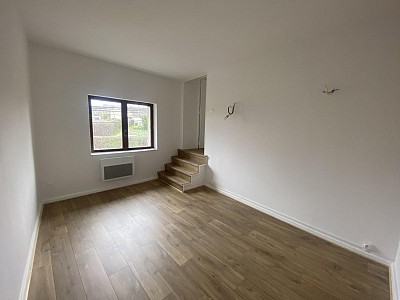 MAISON A LOUER - CHALAIN D UZORE - 84.25 m2 - 700 € charges comprises par mois