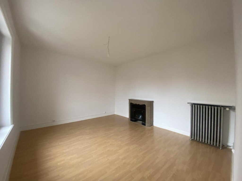 MAISON A LOUER - CHALAIN D UZORE - 84.25 m2 - 700 &euro; charges comprises par mois