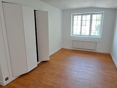 MAISON A LOUER - CHAZELLES SUR LYON - 100.96 m2 - 890 € charges comprises par mois