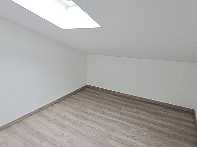 MAISON A LOUER - CHAZELLES SUR LYON - 144 m2 - 1 300 € charges comprises par mois