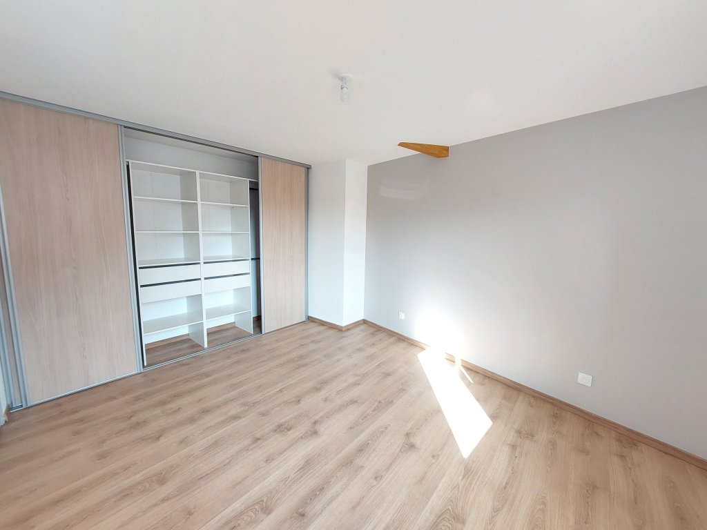 MAISON A LOUER - GREZIEU LE MARCHE - 152.14 m2 - 1 040 &euro; charges comprises par mois