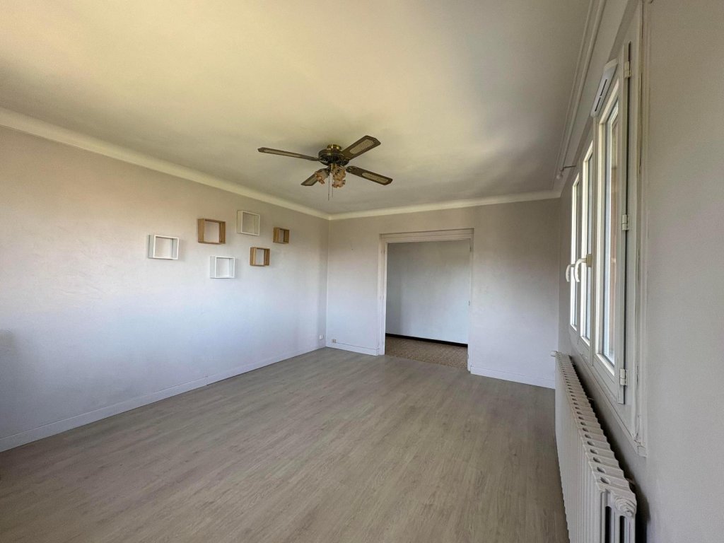 MAISON A LOUER - MONTBRISON - 85.3 m2 - 850 &euro; charges comprises par mois