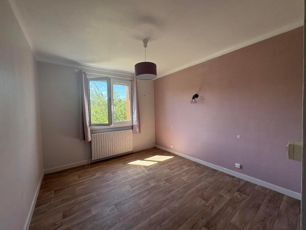 MAISON A LOUER - MONTBRISON - 85.3 m2 - 850 &euro; charges comprises par mois