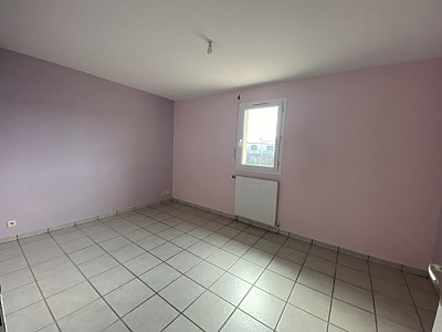 MAISON A LOUER - MONTBRISON - 116.4 m2 - 860 € charges comprises par mois