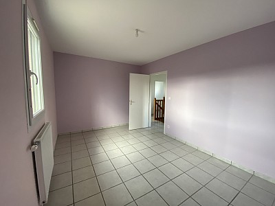 MAISON A LOUER - MONTBRISON - 116.4 m2 - 860 € charges comprises par mois