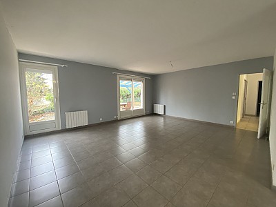 MAISON A LOUER - MONTBRISON - 106 m2 - 800 € charges comprises par mois