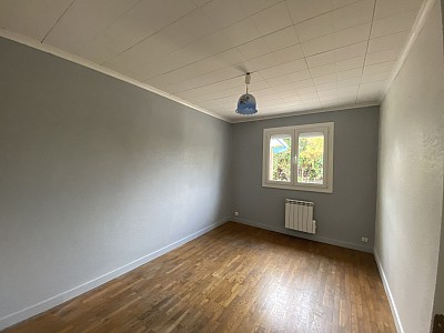 MAISON A LOUER - MONTBRISON - 106 m2 - 800 € charges comprises par mois