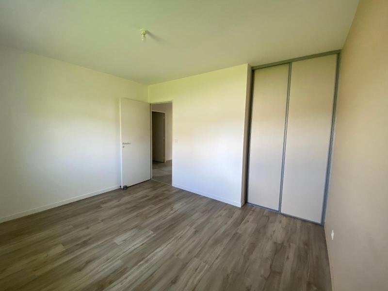 MAISON A LOUER - MONTBRISON - 112.84 m2 - 996 &euro; charges comprises par mois