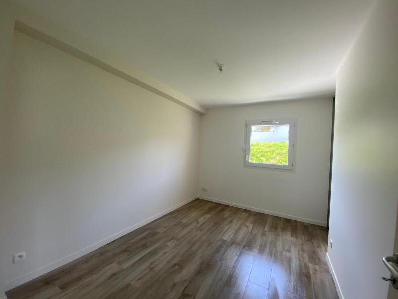 MAISON A LOUER - MONTBRISON - 112.84 m2 - 996 &euro; charges comprises par mois