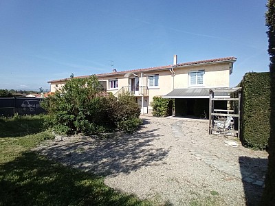 MAISON A LOUER - MONTVERDUN - 59.02 m2 - 800 € charges comprises par mois