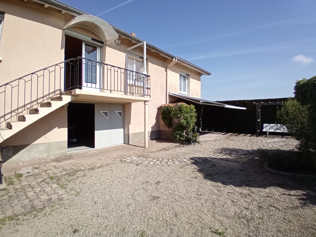 MAISON A LOUER - MONTVERDUN - 59.02 m2 - 800 &euro; charges comprises par mois