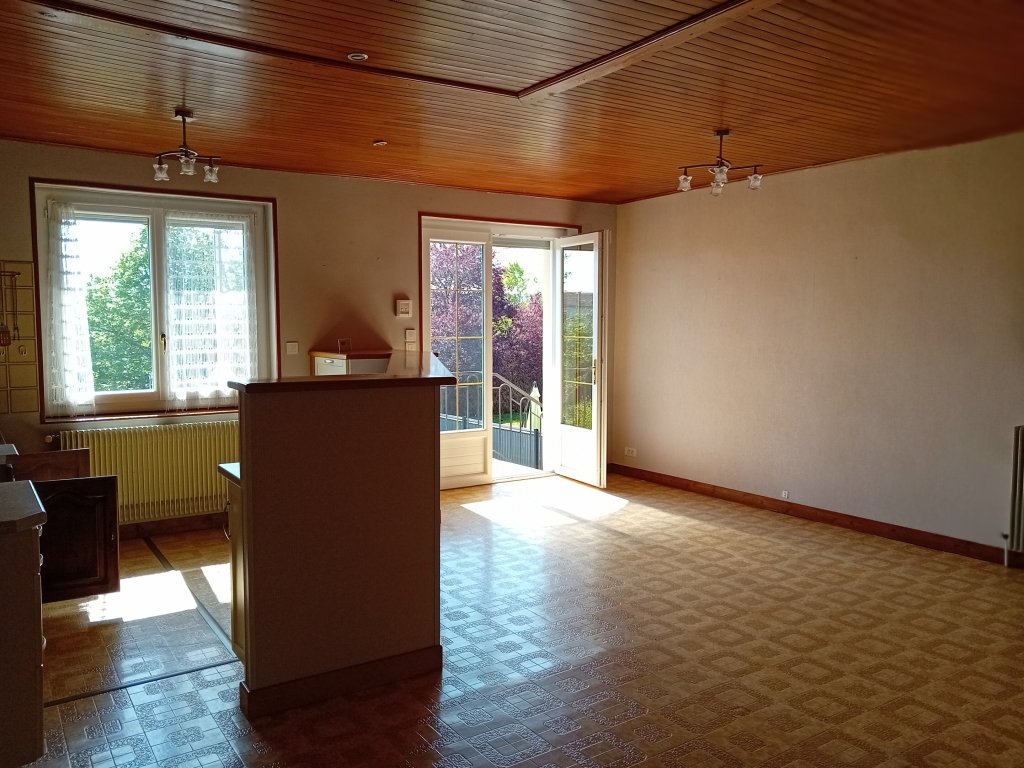 MAISON A LOUER - MONTVERDUN - 59.02 m2 - 800 &euro; charges comprises par mois
