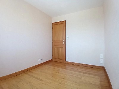 MAISON A LOUER - MONTVERDUN - 59.02 m2 - 800 € charges comprises par mois