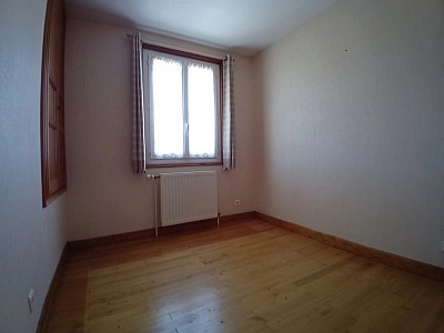 MAISON A LOUER - MONTVERDUN - 59.02 m2 - 800 € charges comprises par mois