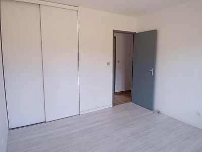 MAISON A LOUER - POUILLY LES FEURS - 87.32 m2 - 850 &euro; charges comprises par mois