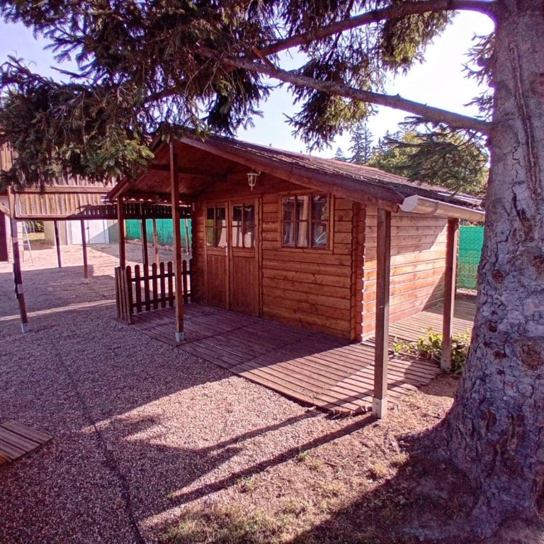 MAISON A LOUER - POUILLY LES FEURS - 87.32 m2 - 850 &euro; charges comprises par mois