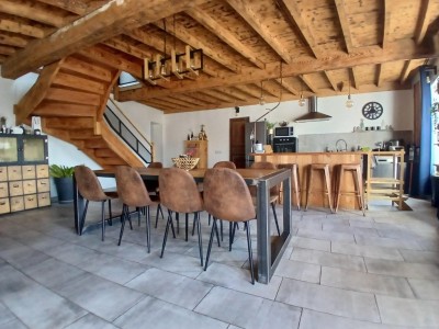 MAISON A VENDRE - CHALAIN D UZORE - 180 m2 - 245 000 €