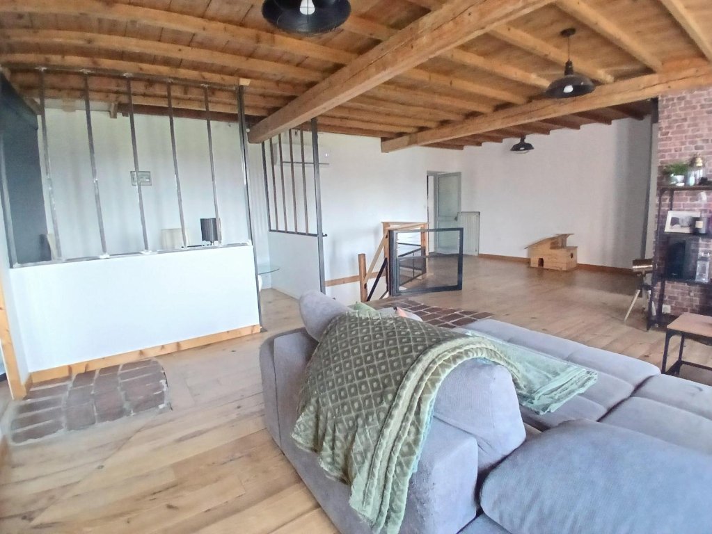 MAISON A VENDRE - CHALAIN D UZORE - 180 m2 - 245 000 &euro;