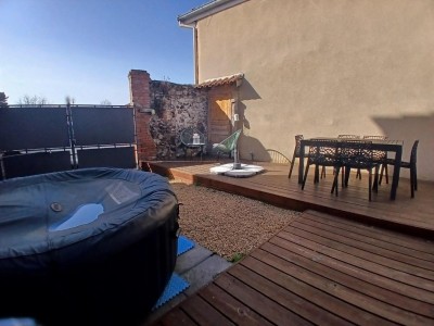 MAISON A VENDRE - CHALAIN D UZORE - 180 m2 - 245 000 €