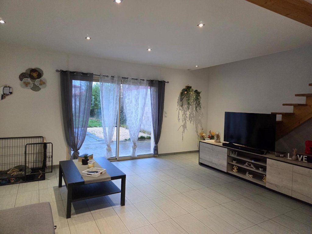 MAISON A VENDRE - FEURS - 120 m2 - 239 000 &euro;
