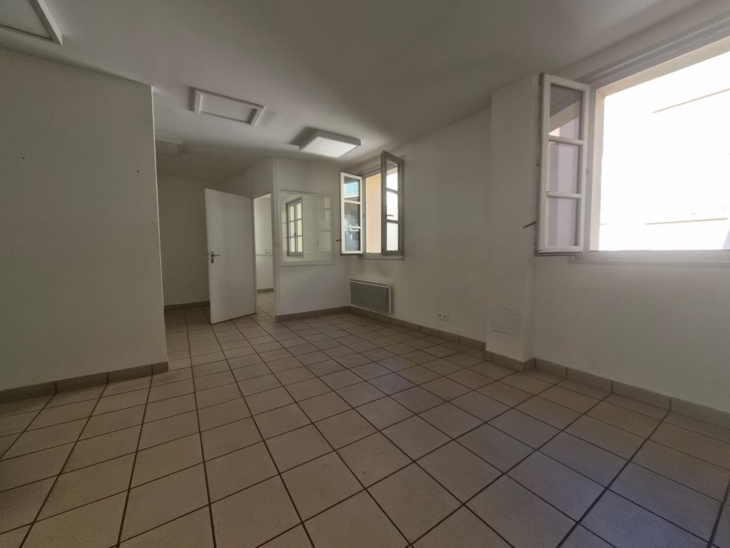MAISON A VENDRE - MONTBRISON - 180 m2 - 370 000 &euro;