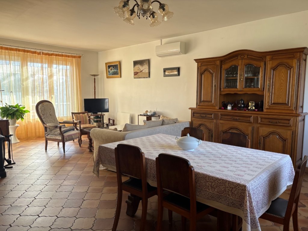 MAISON A VENDRE - MONTBRISON - 155.88 m2 - 273 000 &euro;