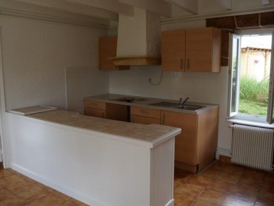 MAISON A VENDRE - MONTBRISON - 122.6 m2 - 193 000 €