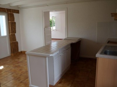 MAISON A VENDRE - MONTBRISON - 122.6 m2 - 193 000 €