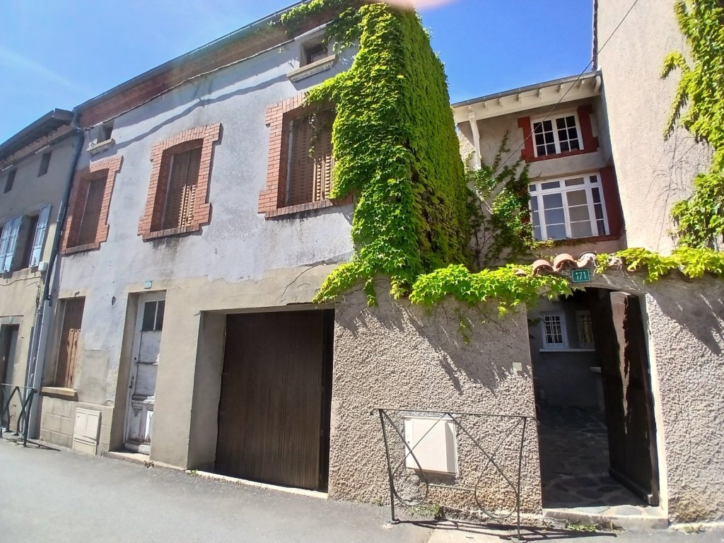 MAISON A VENDRE - ROZIER EN DONZY - 309.17 m2 - 185 000 &euro;