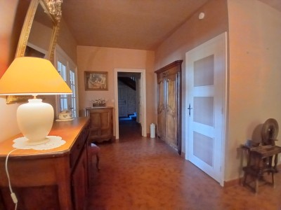 MAISON A VENDRE - ROZIER EN DONZY - 309.17 m2 - 185 000 €