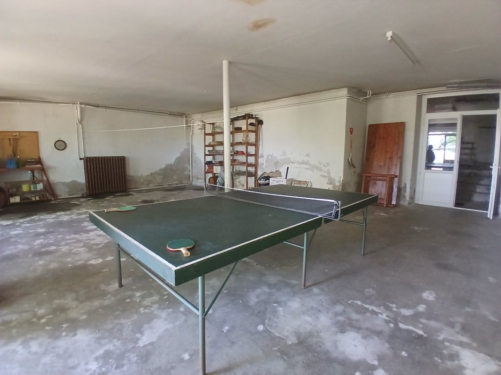 MAISON A VENDRE - ROZIER EN DONZY - 309.17 m2 - 185 000 &euro;