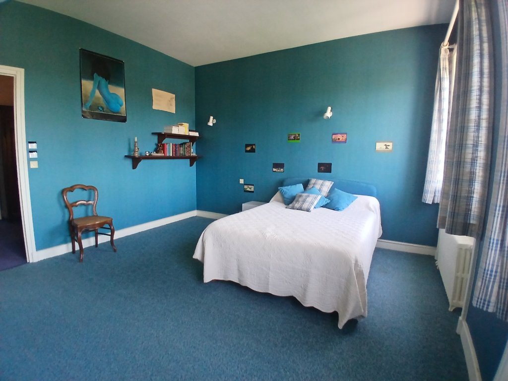 MAISON A VENDRE - ROZIER EN DONZY - 309.17 m2 - 185 000 &euro;