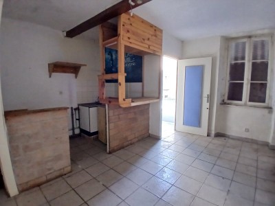 MAISON A VENDRE - ROZIER EN DONZY - 309.17 m2 - 185 000 €