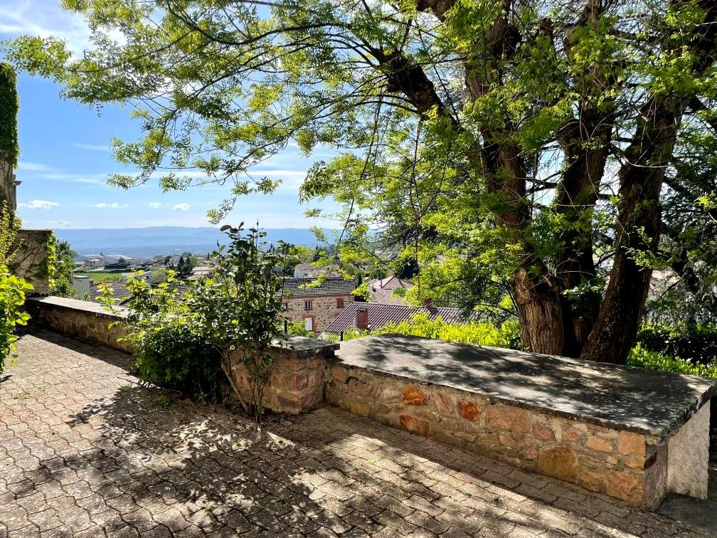 MAISON A VENDRE - ROZIER EN DONZY - 214.44 m2 - 189 000 &euro;